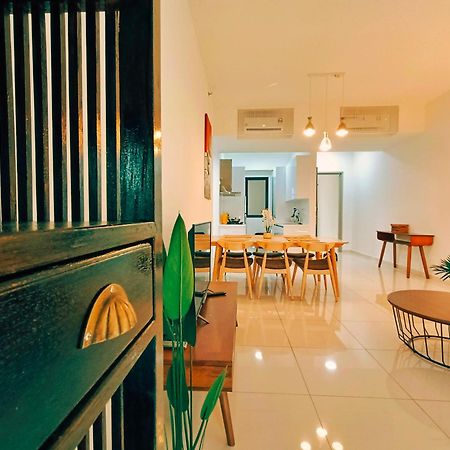 Beacon Executive Suite At Georgetown For 10Pax And 2 Bed Room エクステリア 写真
